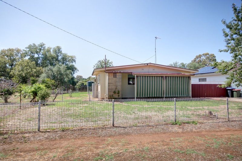 34 Railway Place, Elmore VIC 3558