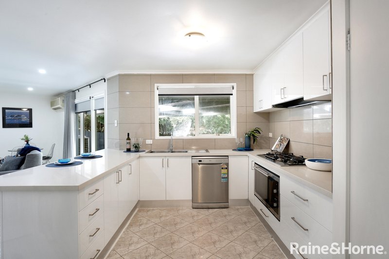 Photo - 34 Ravenhill Boulevard, Roxburgh Park VIC 3064 - Image 6