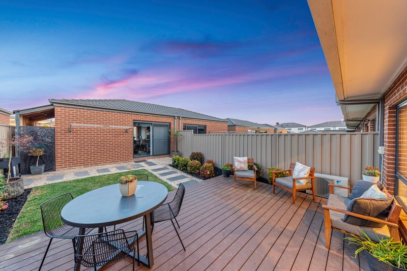 Photo - 34 Renam Street, Pakenham VIC 3810 - Image 22