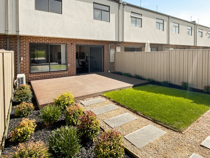 Photo - 34 Renam Street, Pakenham VIC 3810 - Image 14