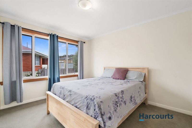 Photo - 34 Richardson Street, West Ulverstone TAS 7315 - Image 5