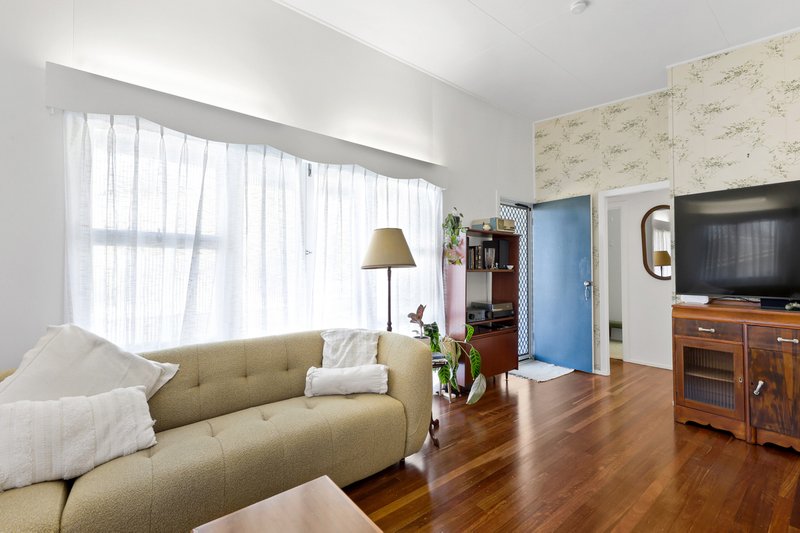 Photo - 34 Roberts Avenue, North Mackay QLD 4740 - Image 7