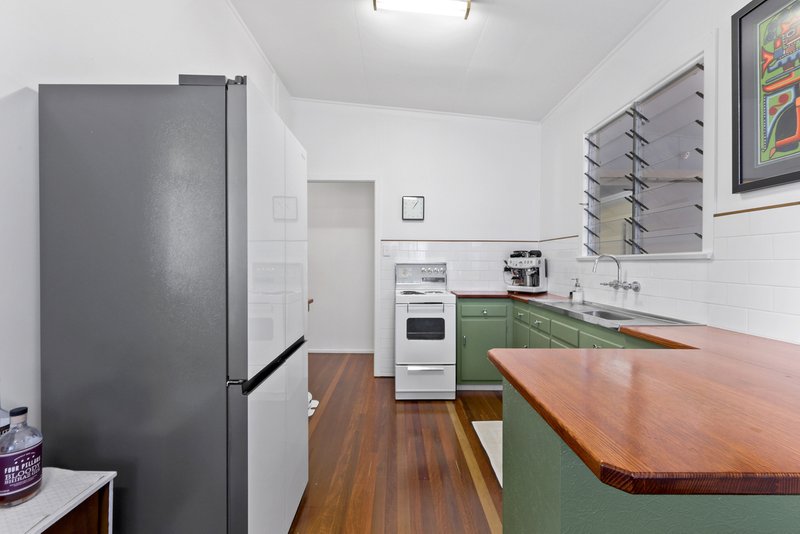 Photo - 34 Roberts Avenue, North Mackay QLD 4740 - Image 9