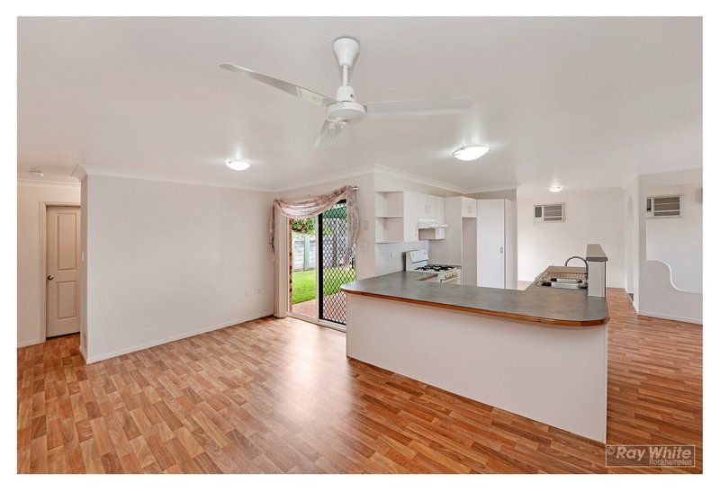 Photo - 34 Rosewood Drive, Norman Gardens QLD 4701 - Image 5