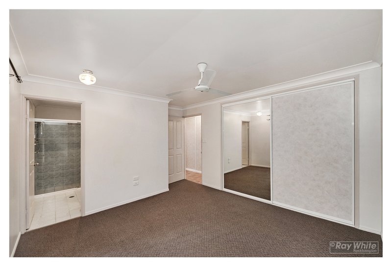 Photo - 34 Rosewood Drive, Norman Gardens QLD 4701 - Image 12