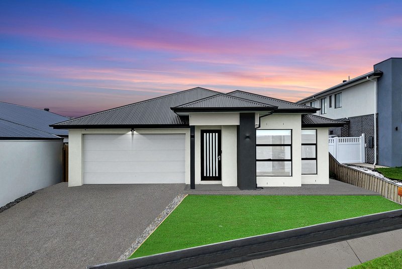 Photo - 34 Rubrum Road, Sunbury VIC 3429 - Image 1