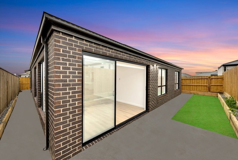 Photo - 34 Rubrum Road, Sunbury VIC 3429 - Image 20