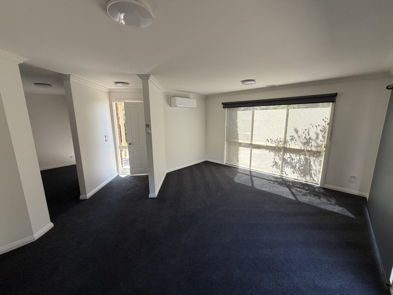 Photo - 3/4 Ryland Avenue, Croydon VIC 3136 - Image 2