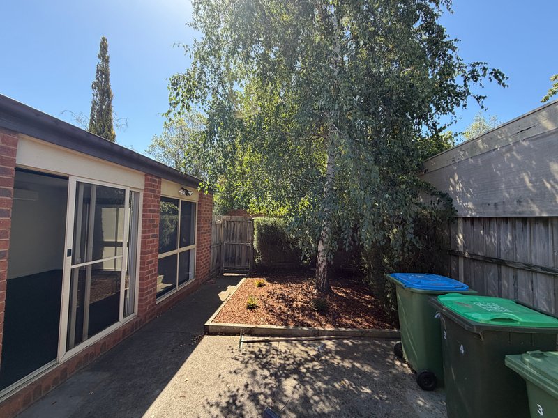 Photo - 3/4 Ryland Avenue, Croydon VIC 3136 - Image 9