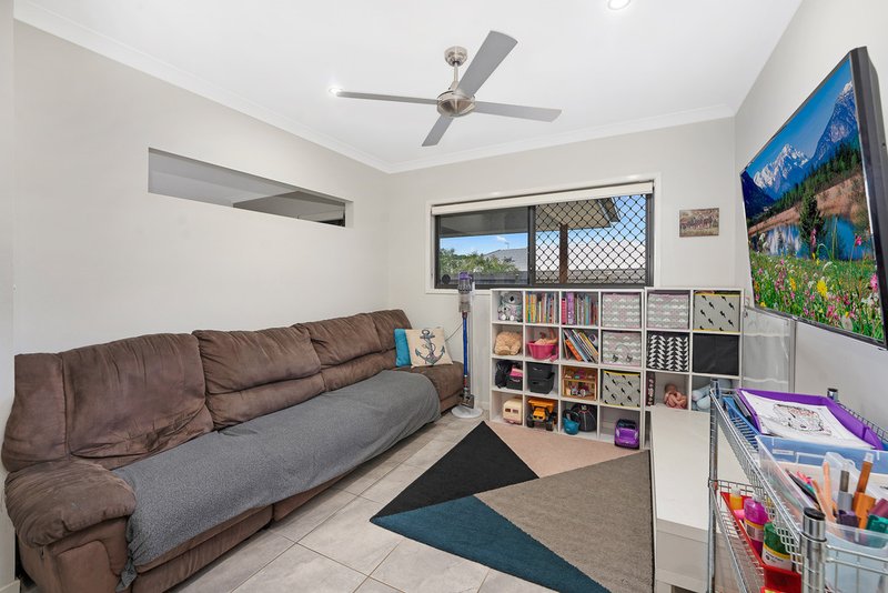 Photo - 34 Sandalwood Crescent, Griffin QLD 4503 - Image 9