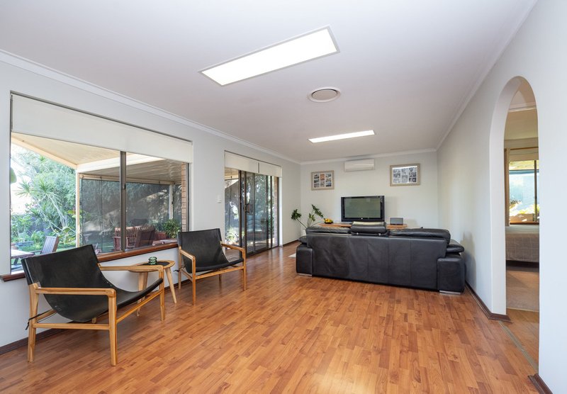 Photo - 34 Scenic Drive, Maida Vale WA 6057 - Image 12