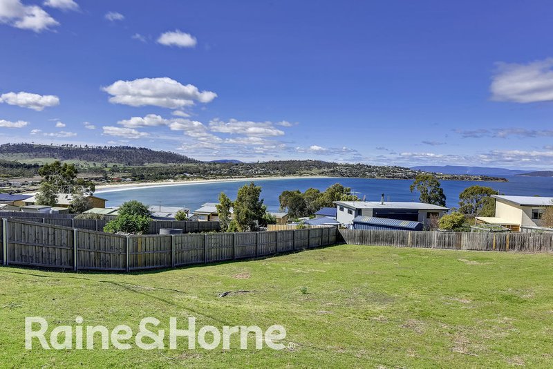 Photo - 34 Sea Eagle Road, Primrose Sands TAS 7173 - Image 4