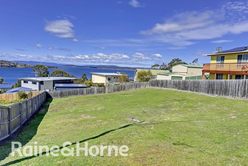 Photo - 34 Sea Eagle Road, Primrose Sands TAS 7173 - Image 7