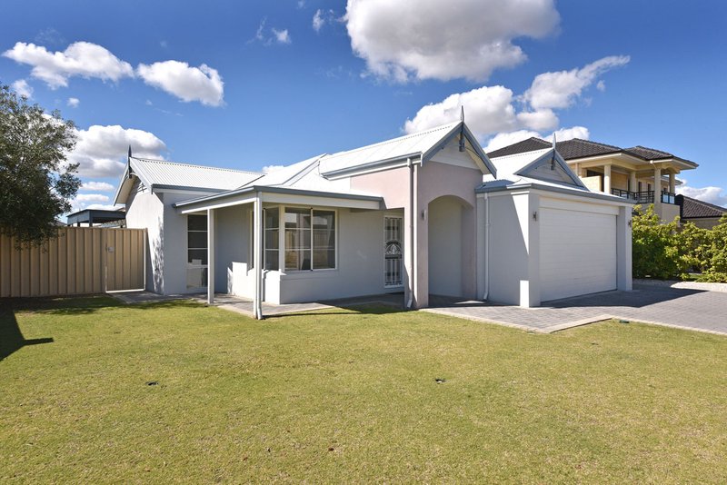 Photo - 34 Seaspray Crescent, Jindalee WA 6036 - Image 2