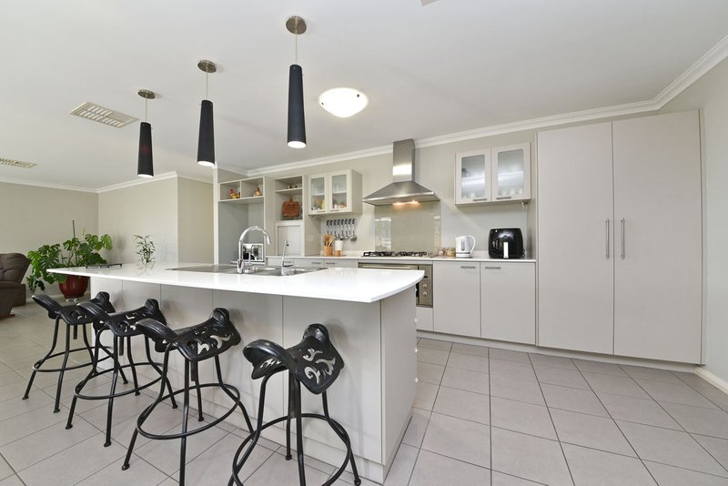 Photo - 34 Seaspray Crescent, Jindalee WA 6036 - Image 12