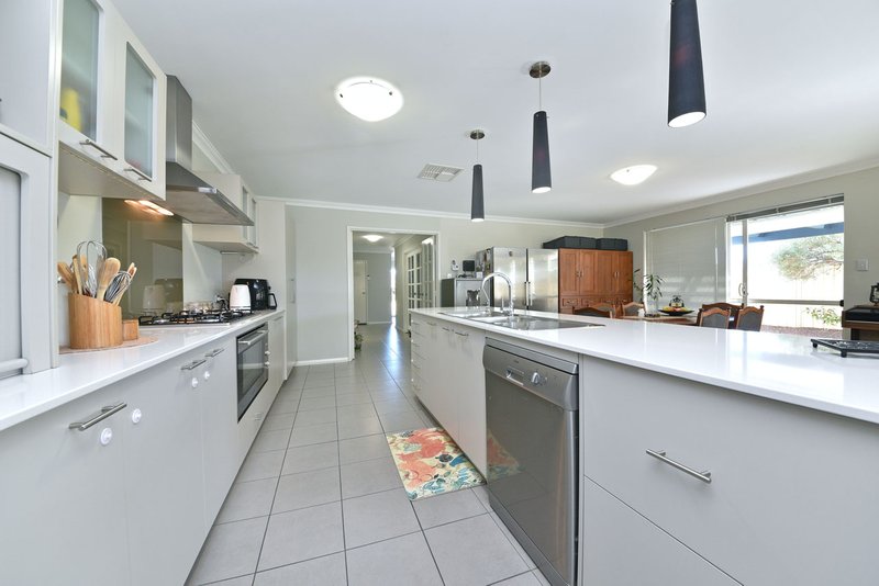 Photo - 34 Seaspray Crescent, Jindalee WA 6036 - Image 15