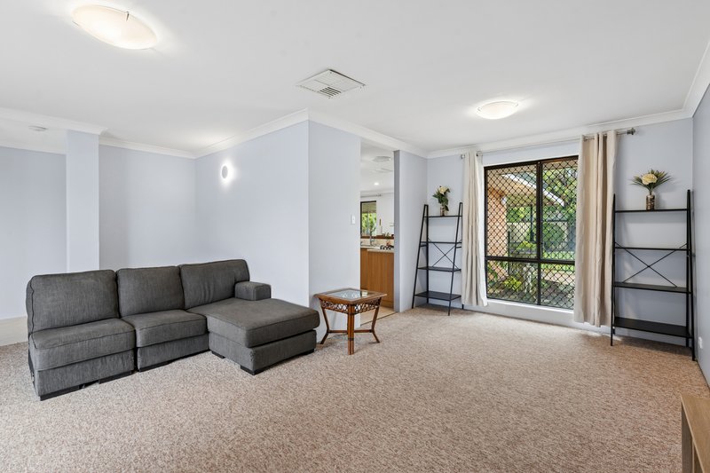 Photo - 34 Shamrock Way, Huntingdale WA 6110 - Image 18