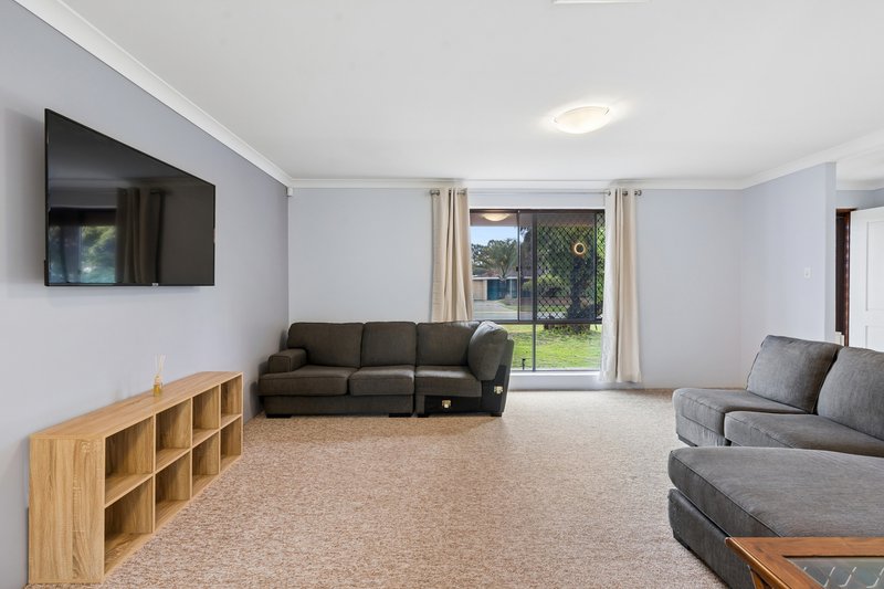 Photo - 34 Shamrock Way, Huntingdale WA 6110 - Image 19