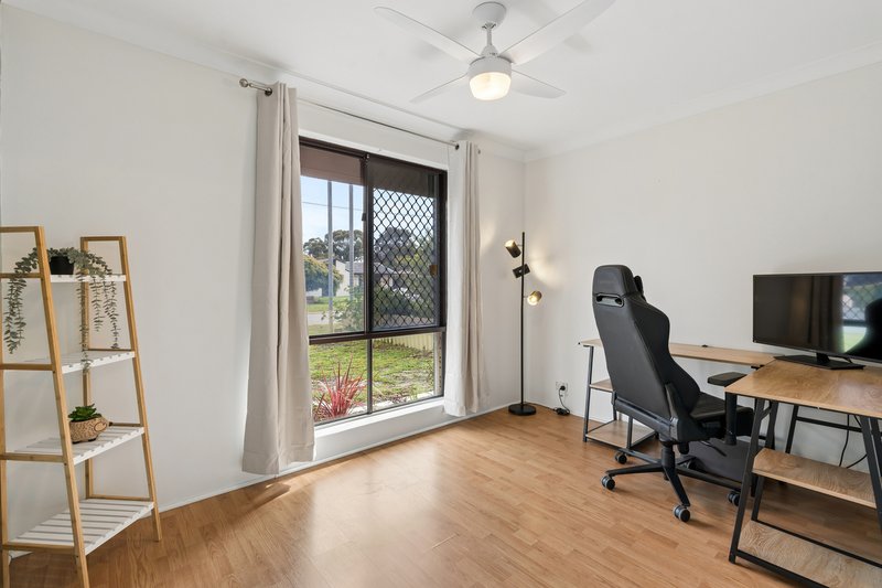 Photo - 34 Shamrock Way, Huntingdale WA 6110 - Image 24