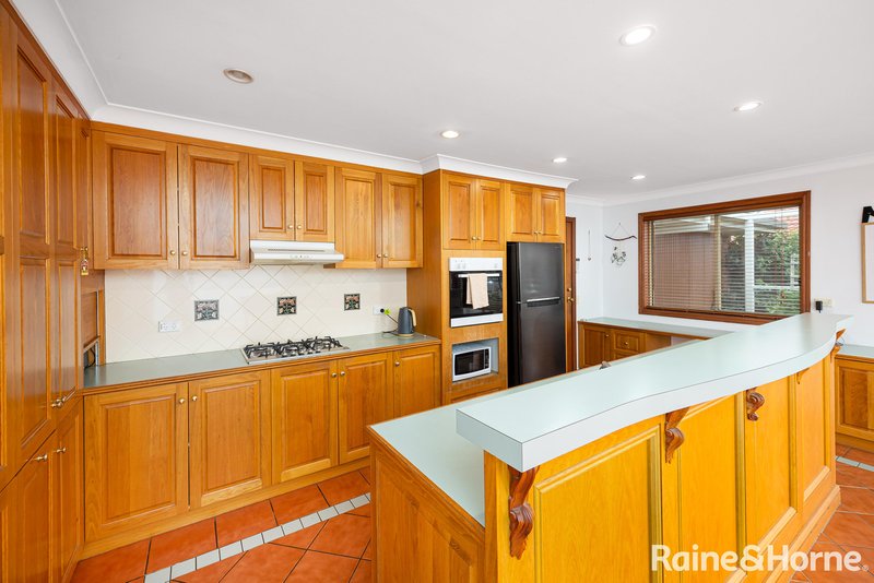 Photo - 34 Simkin Crescent, Kooringal NSW 2650 - Image 4