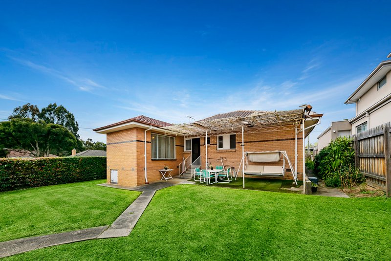 Photo - 34 Simon Street, Blackburn North VIC 3130 - Image 10