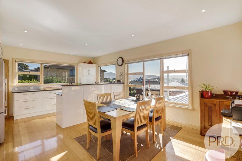 Photo - 34 Sinclair Avenue, Moonah TAS 7009 - Image 8