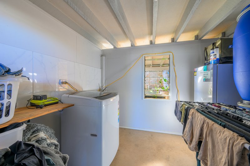 Photo - 34 Smith Street, West Gladstone QLD 4680 - Image 18