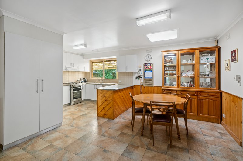 Photo - 34 Sonia Street, Ringwood VIC 3134 - Image 5