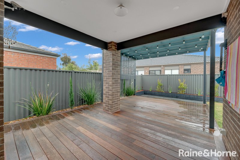 Photo - 34 Springbrook Parkway, Cobblebank VIC 3338 - Image 15