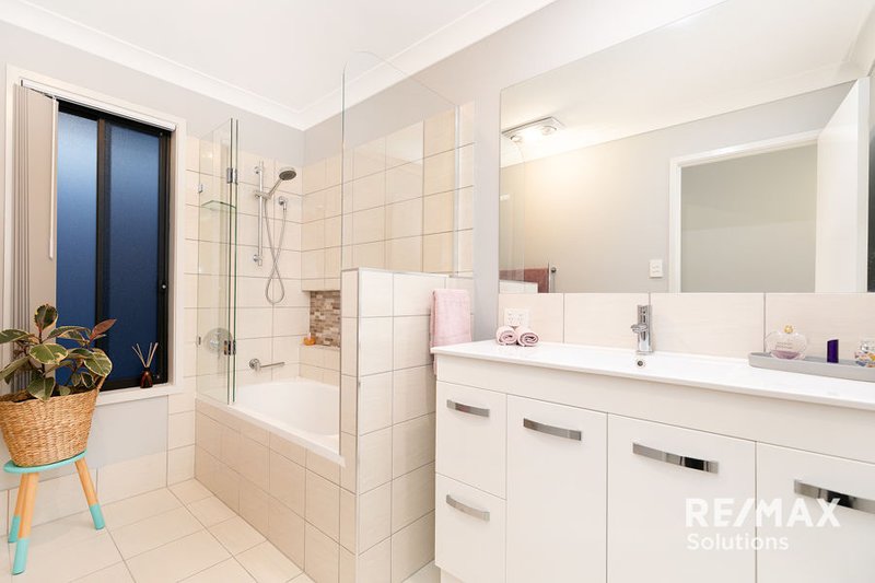 Photo - 34 St Helen Cres , Warner QLD 4500 - Image 11