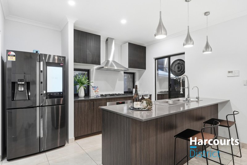 Photo - 34 St Leonards Boulevard, Dayton WA 6055 - Image 12