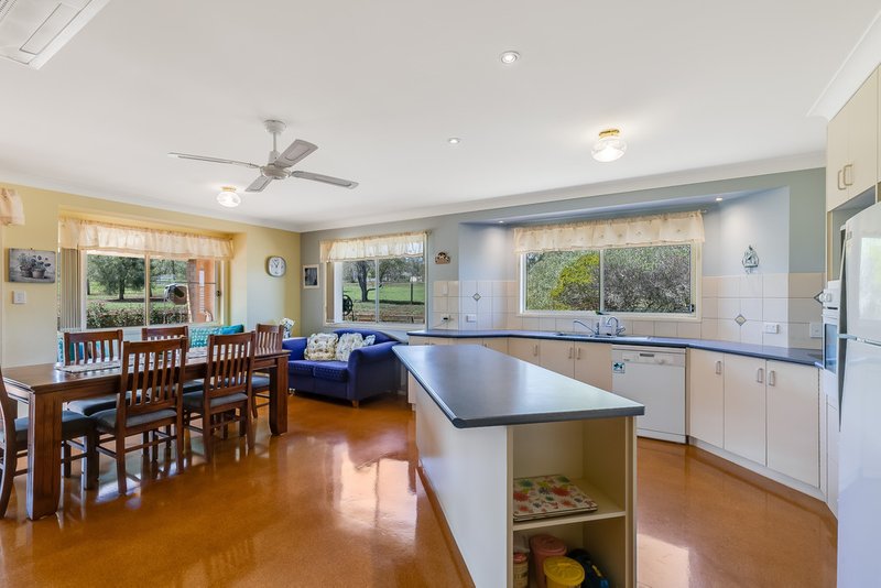 Photo - 34 Stark Drive, Vale View QLD 4352 - Image 7