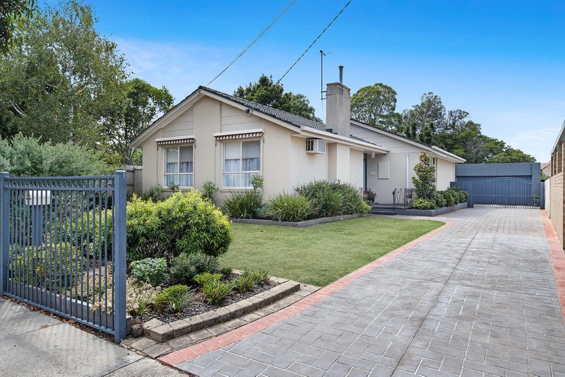 34 Strada Crescent, Wheelers Hill VIC 3150