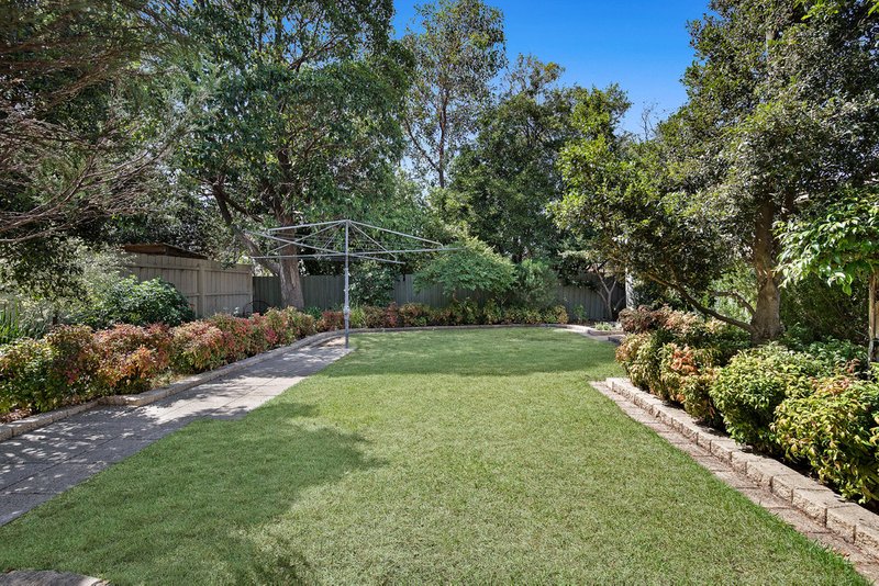 Photo - 34 Strada Crescent, Wheelers Hill VIC 3150 - Image 10