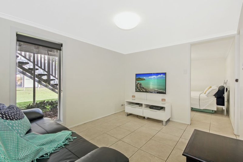 Photo - 34 Strathdale Street, Aspley QLD 4034 - Image 11