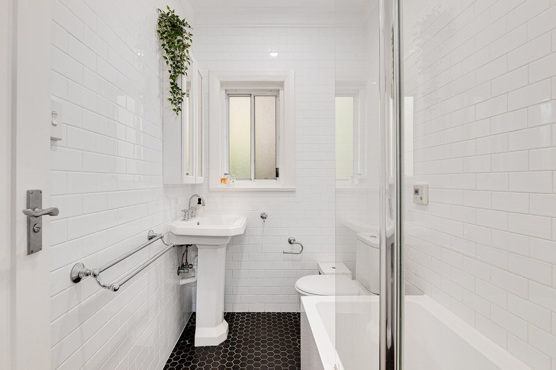 Photo - 3/4 Streatfield Road, Bellevue Hill NSW 2023 - Image 7