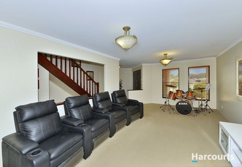 Photo - 34 Summerlea Avenue, Meadow Springs WA 6210 - Image 17