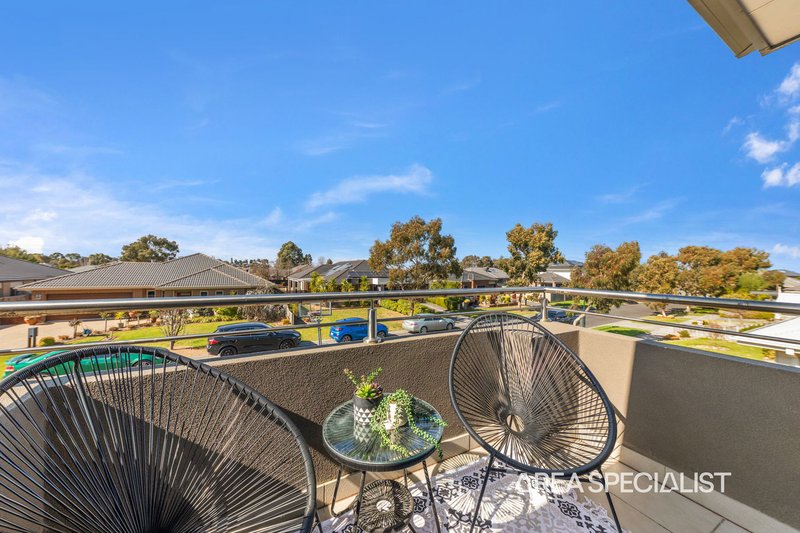 Photo - 34 Sundew Crescent, Pakenham VIC 3810 - Image 8