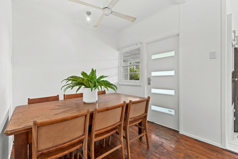 Photo - 34 Sunrise Street, Ashgrove QLD 4060 - Image 8