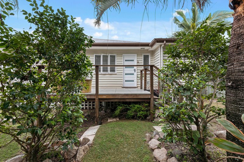Photo - 34 Sunrise Street, Ashgrove QLD 4060 - Image 9