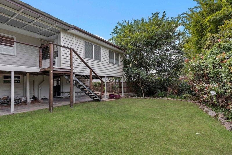 Photo - 34 Sunrise Street, Ashgrove QLD 4060 - Image 11