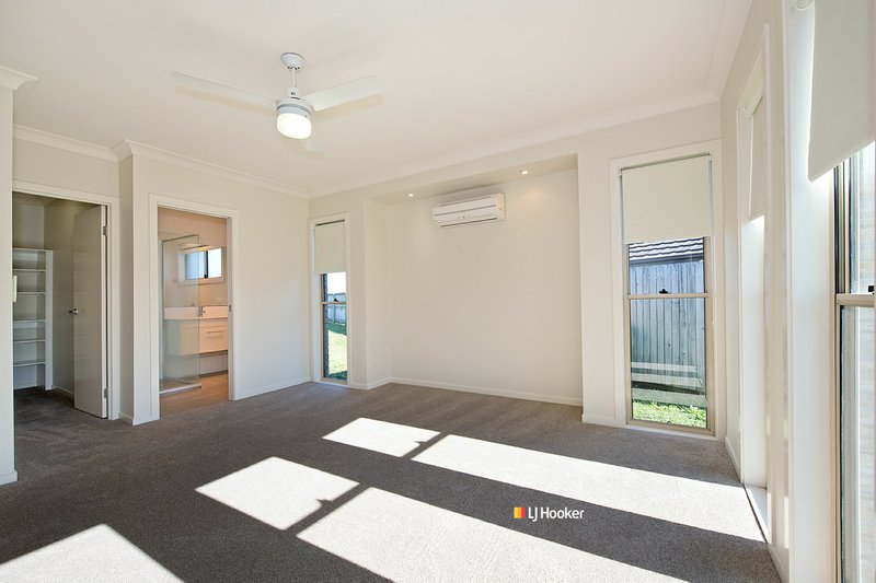 Photo - 34 Sunstone Circuit, Mango Hill QLD 4509 - Image 12