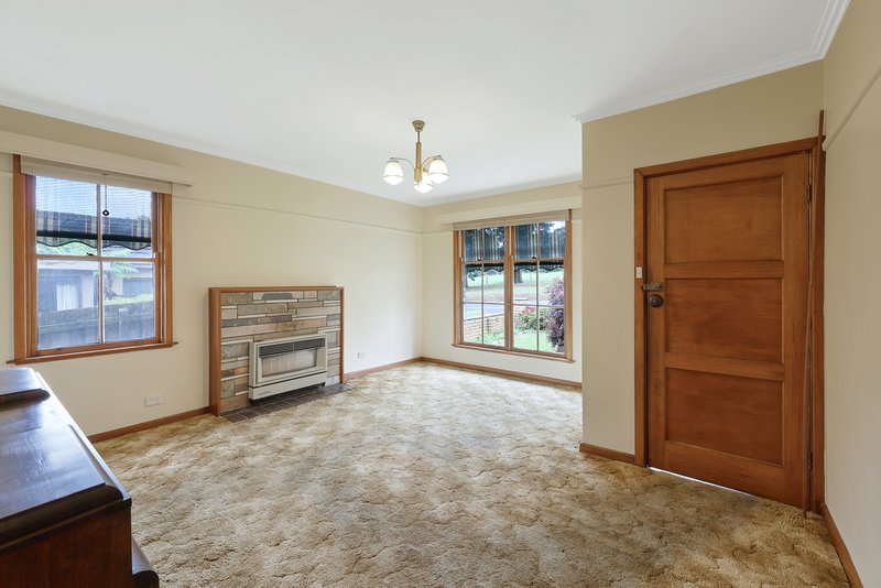 Photo - 34 Sutton Street, Warragul VIC 3820 - Image 2