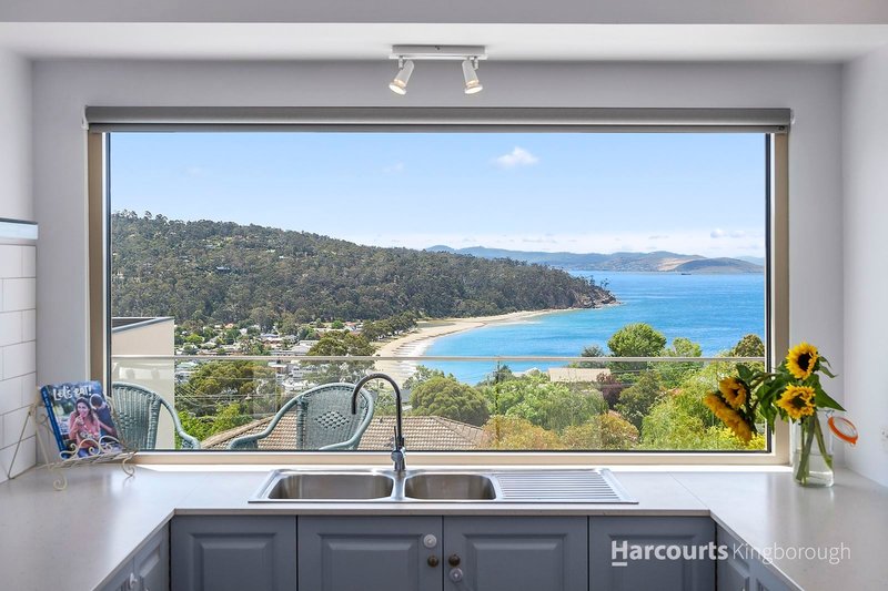 Photo - 3/4 Tanina Mews, Kingston Beach TAS 7050 - Image 1