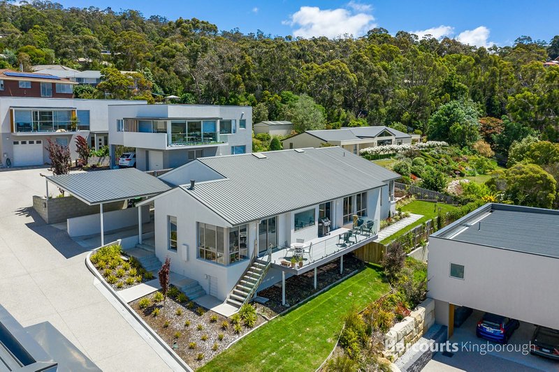 Photo - 3/4 Tanina Mews, Kingston Beach TAS 7050 - Image 2