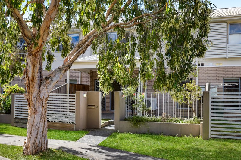Photo - 3/4 Tea Trees Avenue, Springfield Lakes QLD 4300 - Image 1