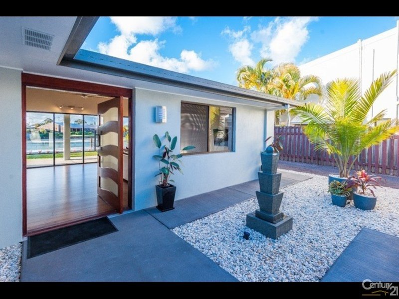 Photo - 34 Tepequar Drive, Maroochydore QLD 4558 - Image 8