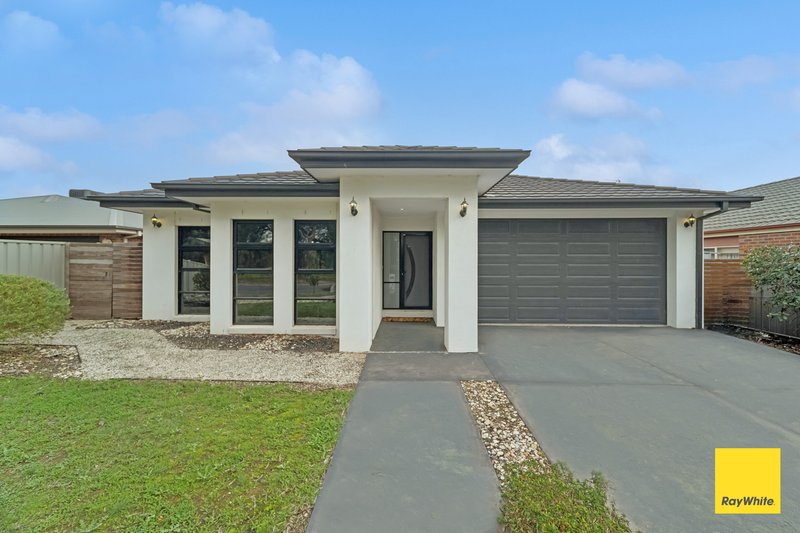 Photo - 34 The Boulevard, White Hills VIC 3550 - Image 1