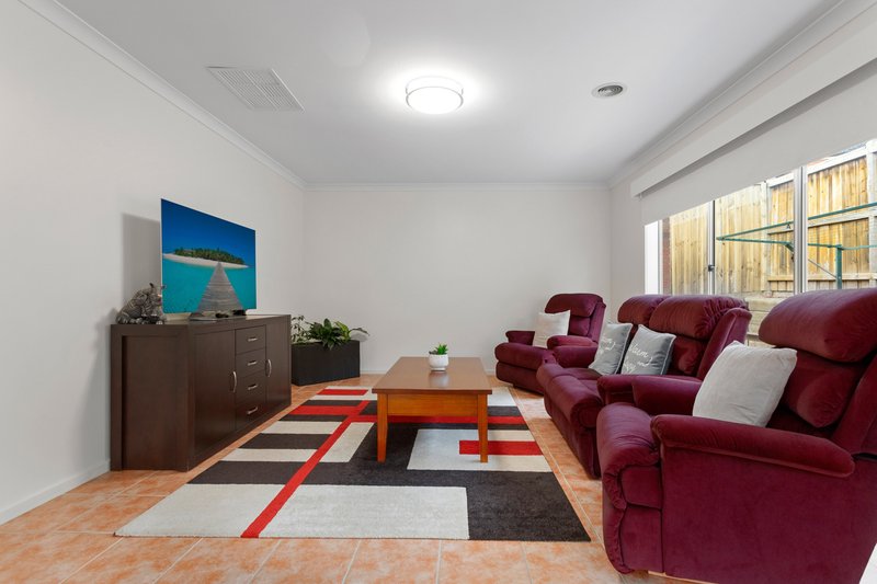 Photo - 34 The Terrace, South Morang VIC 3752 - Image 5