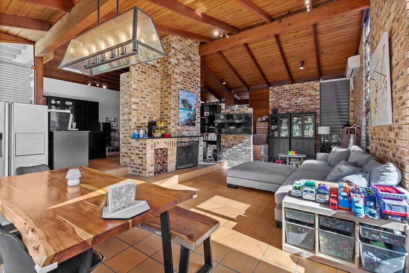 Photo - 34 Toolara Street, The Gap QLD 4061 - Image 3